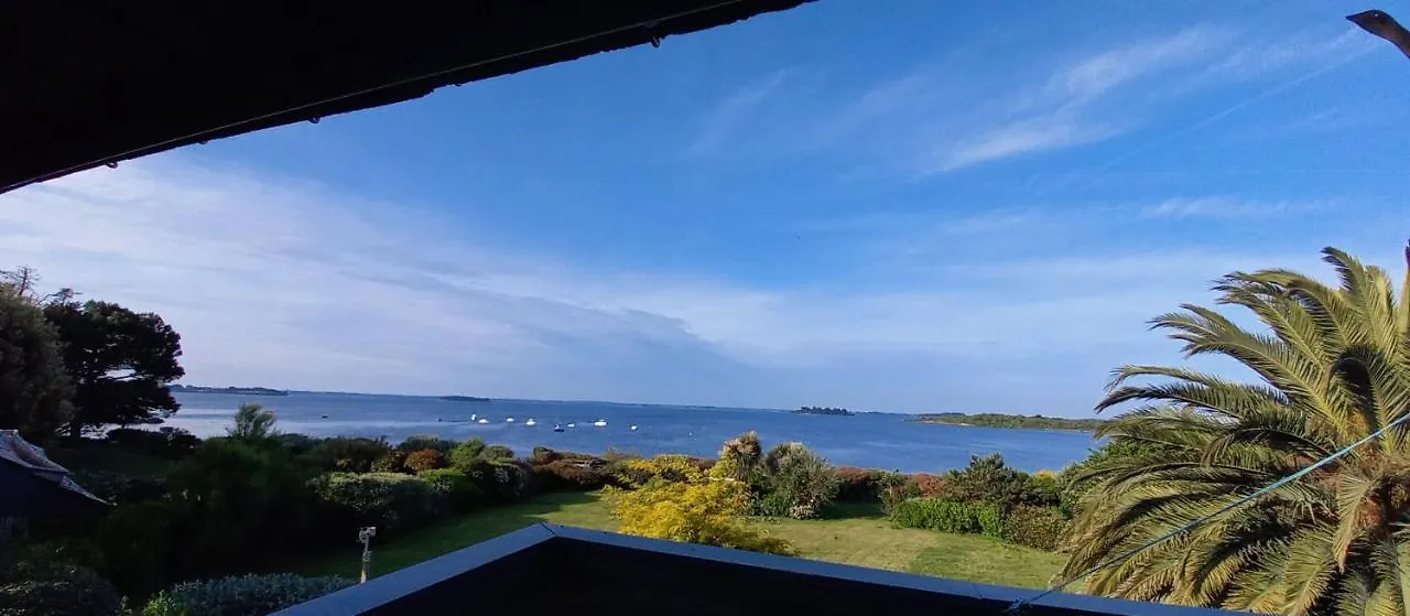 Homestay Le Dolmen Apartment Sene France